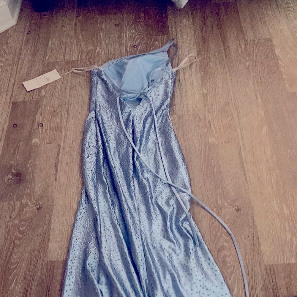 Ava Presley prom dress never worn tag still on dress